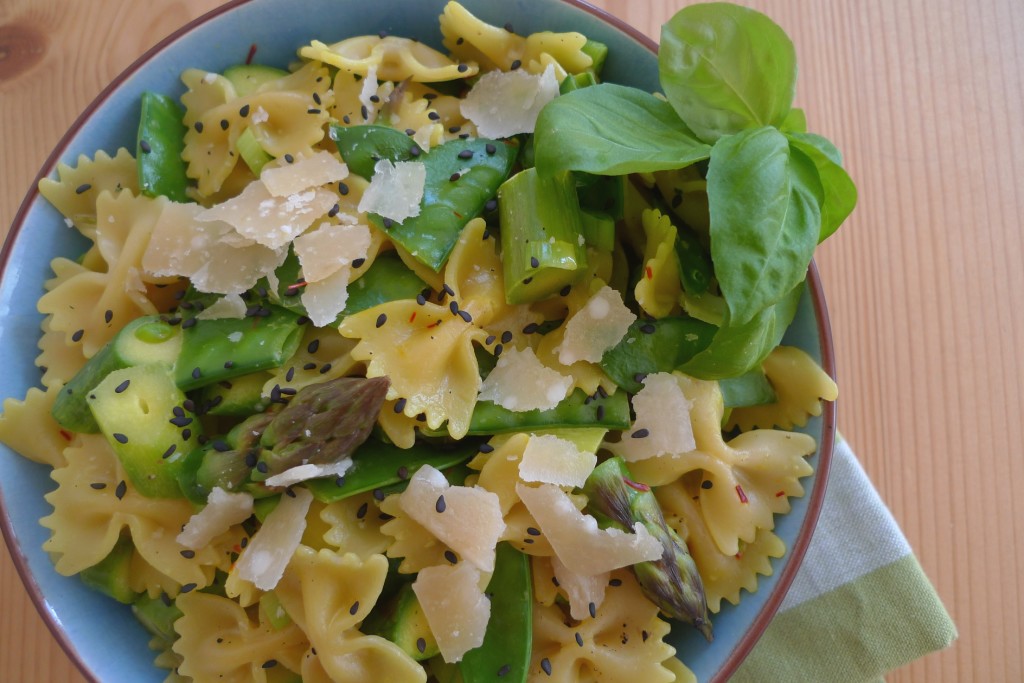 Frühlingsfrische Spargelpasta