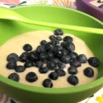 Grießkoch mit Kokosmilch und Heidelbeeren