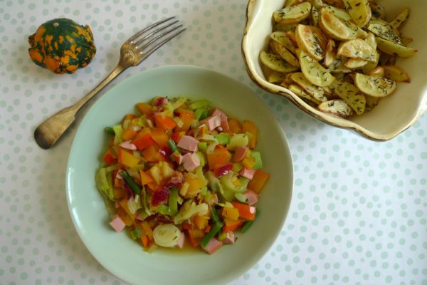 Kürbis-Lauch-Pfanne mit Kümmelkartoffeln
