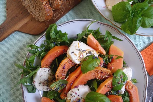 Papaya-Mozarella-Salat